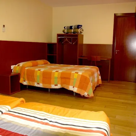 Pensión Menció - Les Costes 3*